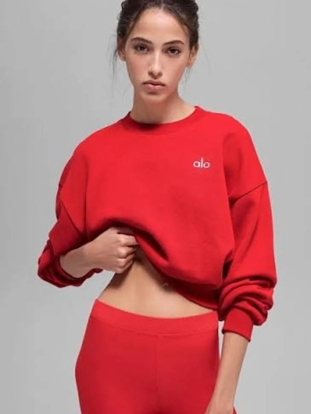 Alo Yoga NWOT Cropped Accolade Crewneck Candy Red sz SMALL